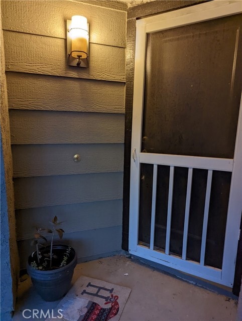 Building Photo - 808 Atchison St