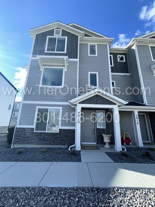 Primary Photo - NO DEPOSIT option available for qualified renters!