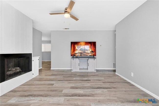 Building Photo - 1305 Arkansas Ave