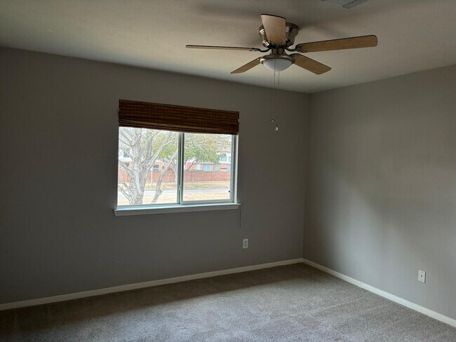 Building Photo - 2306 Slate Ridge Ln