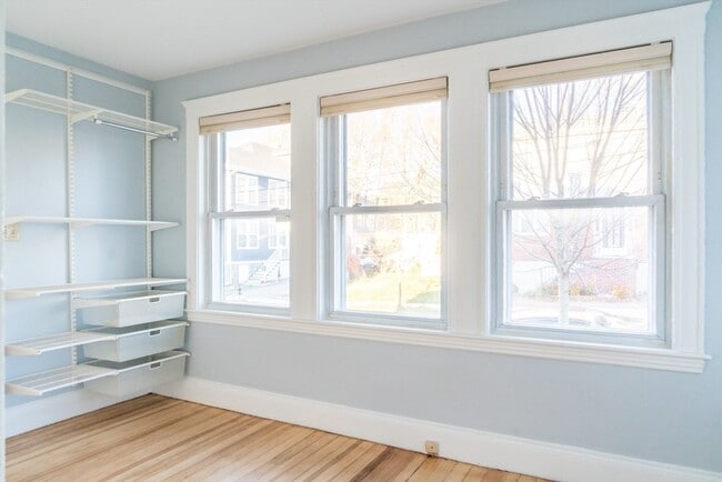 Building Photo - 15 Pembroke St