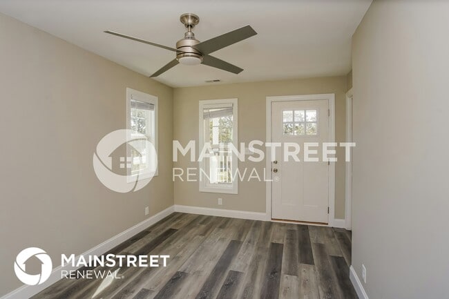 Building Photo - 3121 4th Ave S