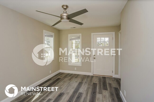 Building Photo - 3121 4th Ave S