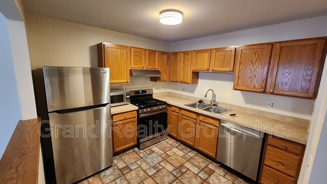 Building Photo - 277 W Treehouse Ln