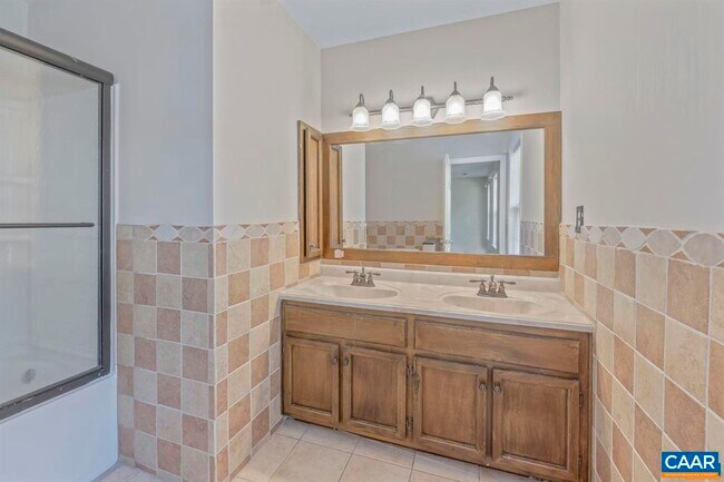 Building Photo - 3104 Mollifield Ln