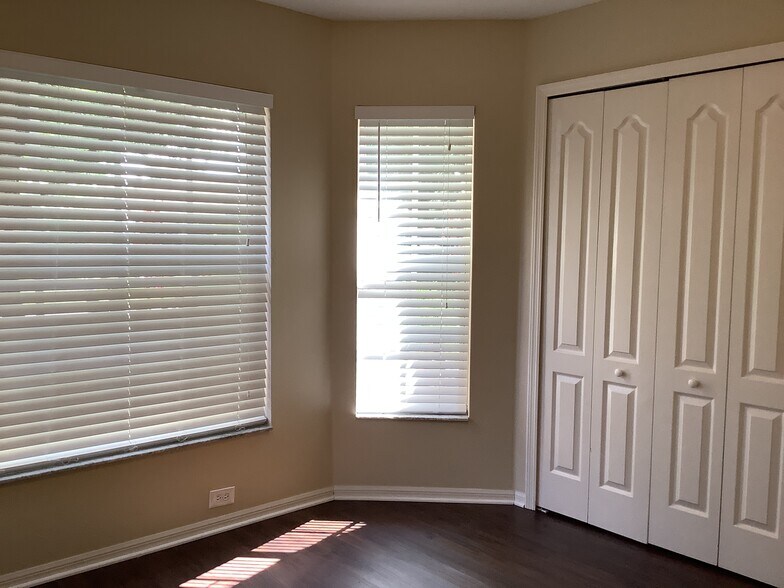 Building Photo - 9312 Hidden Water Cir