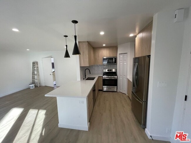 Building Photo - 11748 Dorothy St