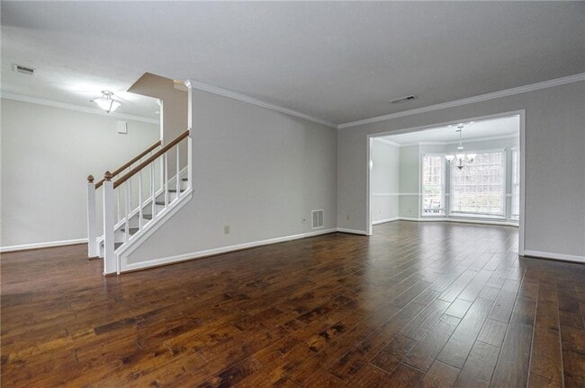 Building Photo - 8895 Club River Dr
