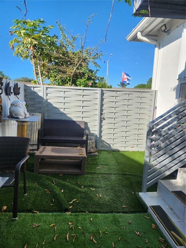 Building Photo - 1645 SW 83rd Ct.