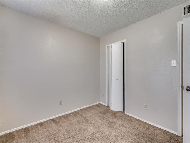 Building Photo - 1404 Legget St