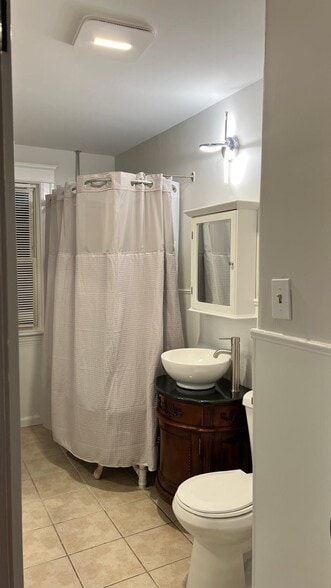 Building Photo - 90 Fairfax Rd