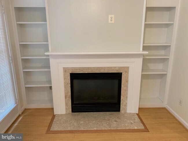 Building Photo - 12731 Fair Crest Ct