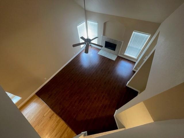 Building Photo - 10253 Lakeview Dr
