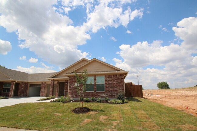 Building Photo - 1325-1329 White Sand Dr.