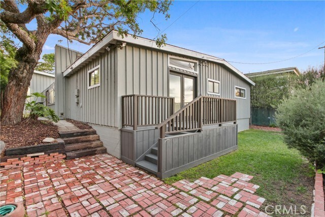 Building Photo - 447 Avenue E