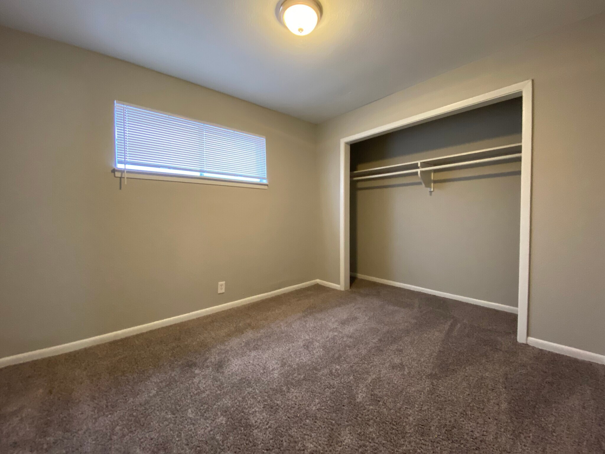 Building Photo - 3237 S Staples St