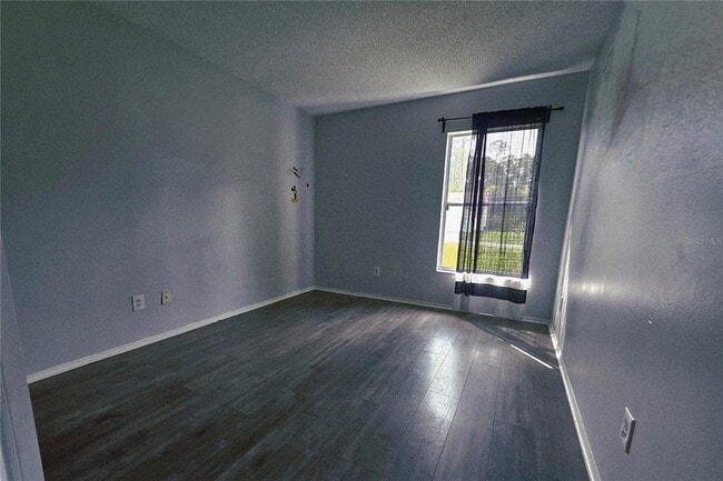 Building Photo - 4741 Alexis Dr