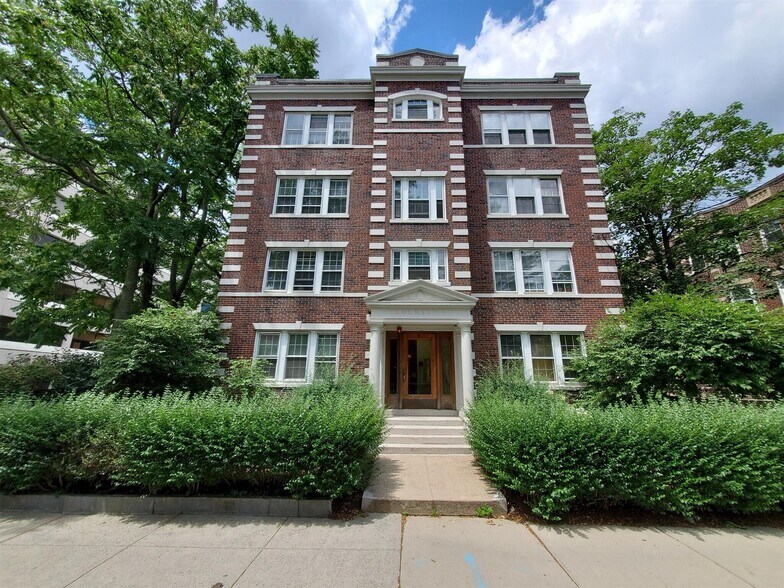 Building Photo - 9 Ellery St