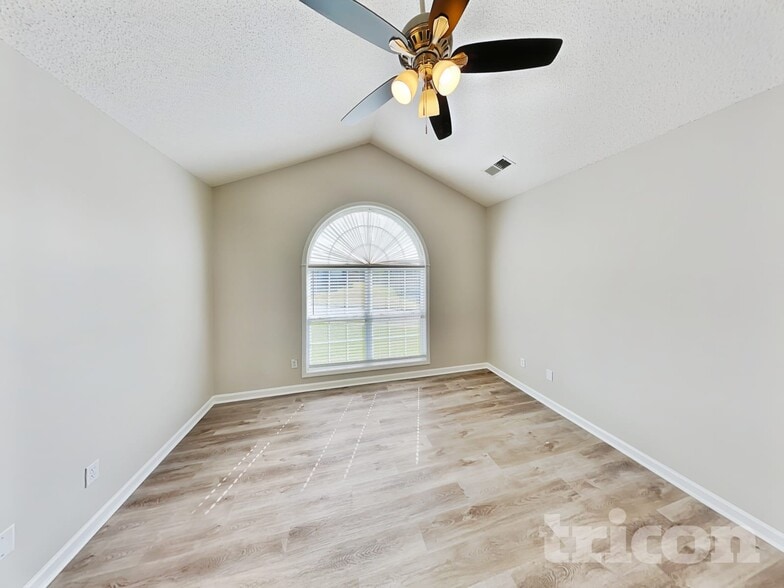 Building Photo - 114 Arbor Chase Pkwy