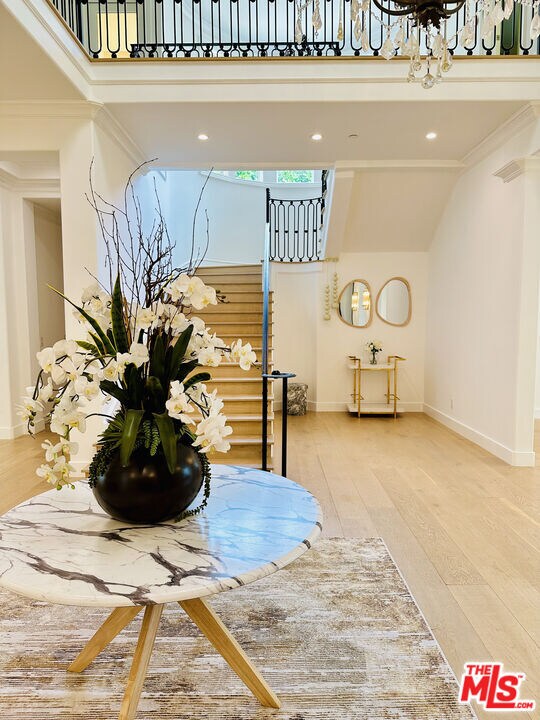 Building Photo - 1447 San Ysidro Dr