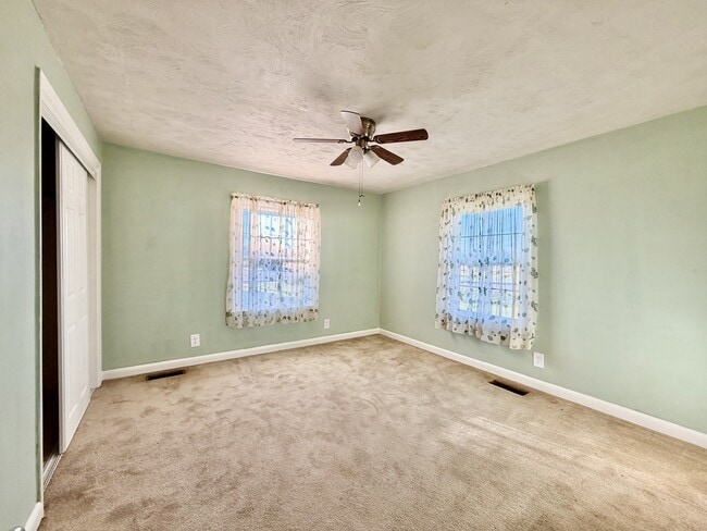 Building Photo - 1427 Old Ebenezer Rd