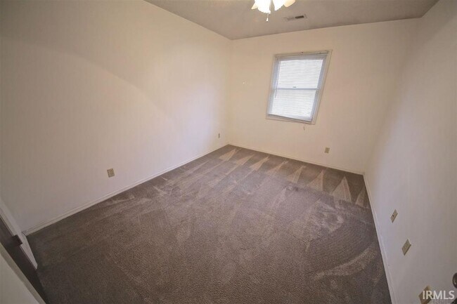 Building Photo - 438 W Northlane Dr