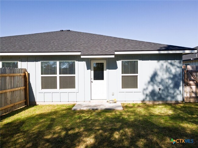 Building Photo - 910 Wax Myrtle Ct