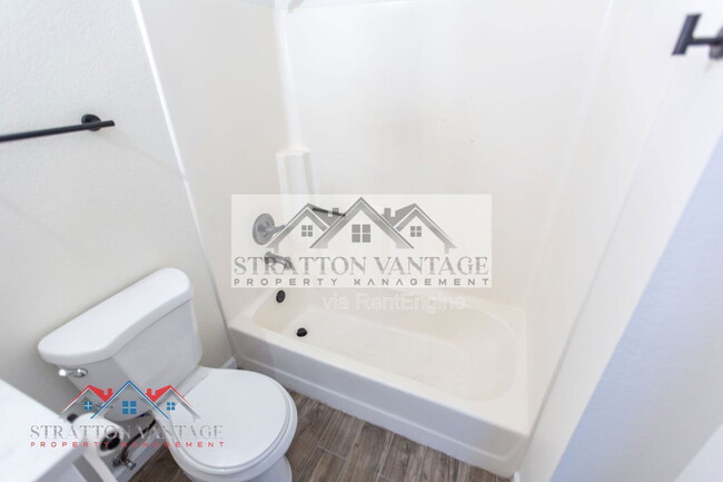 Building Photo - 20 S Buena Vista Ave