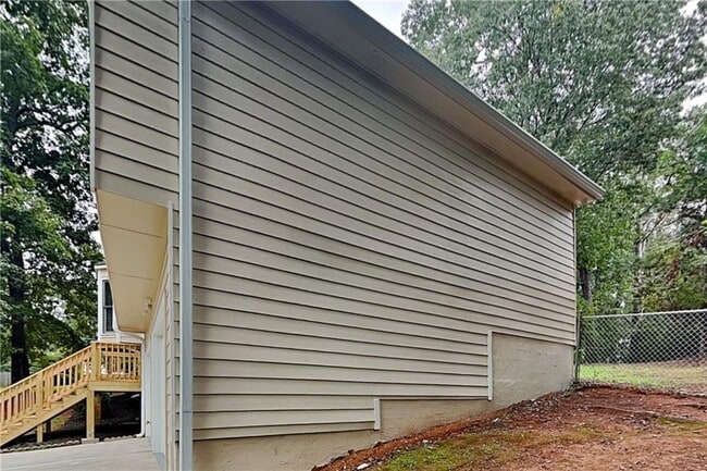 Building Photo - 77 Breckenridge Dr