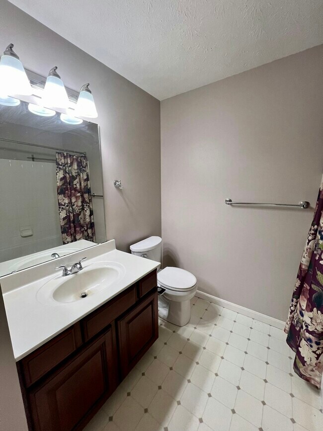 Building Photo - 3126 Alexander Pl