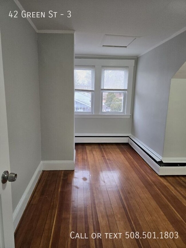 Building Photo - 42 Green St-3
