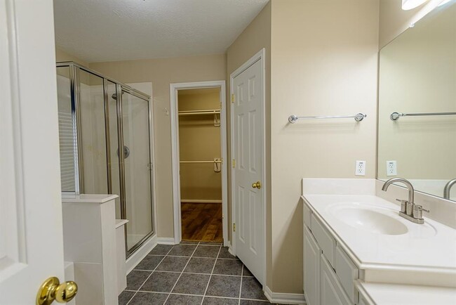 Building Photo - 19 Wild Orchid Ct