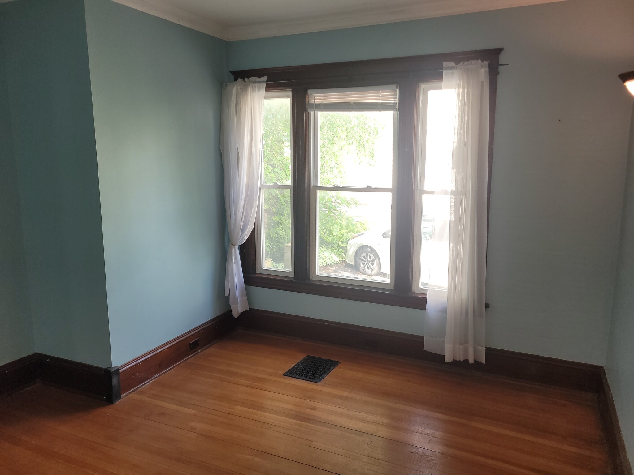 Dining Room - 191 North Ave