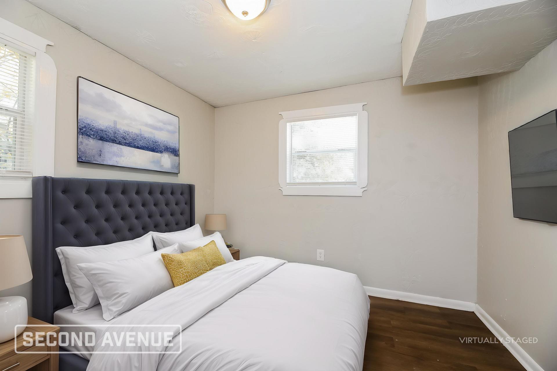 Building Photo - 4640 Suray Ave