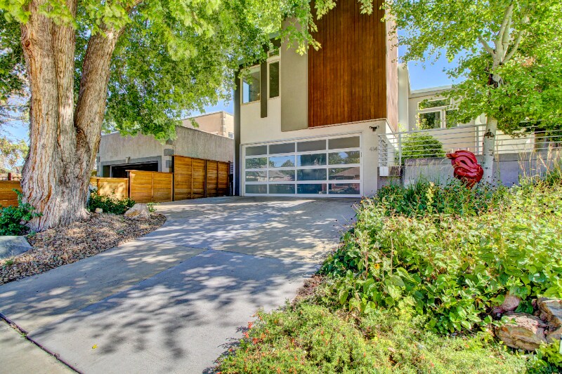 Primary Photo - 414 Harrison St