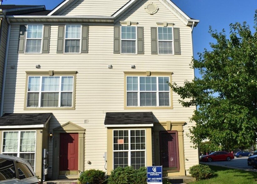 Building Photo - 600 Open Meadow Rd