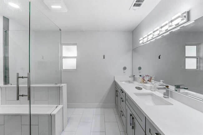 Building Photo - 11301 Ptarmigan Dr