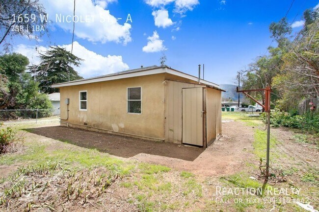 Building Photo - 1659 W Nicolet St