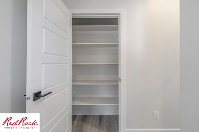 Building Photo - Modern 3 Bedroom Single-Level Home in Vill...