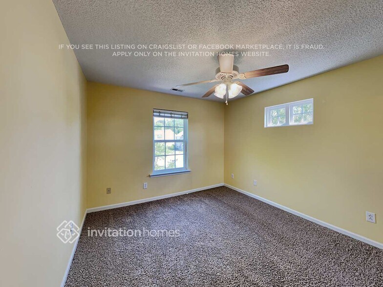 Building Photo - 4824 Jelynn St