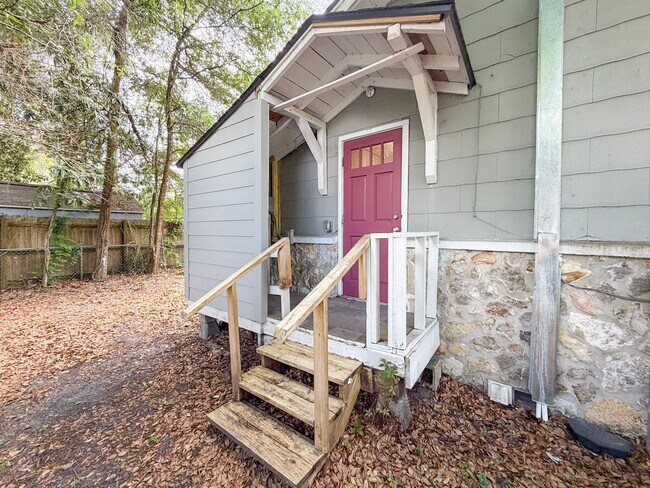 Building Photo - 0967 - Highland Pines