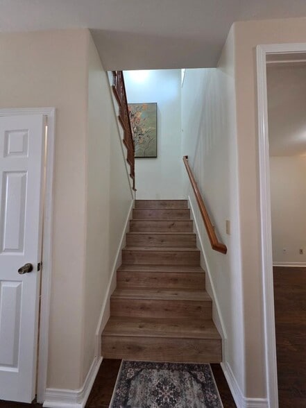 Building Photo - 10403 Coconut Grove Ct