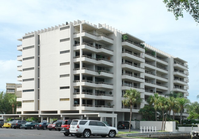 Building Photo - Mariner South Condominiums