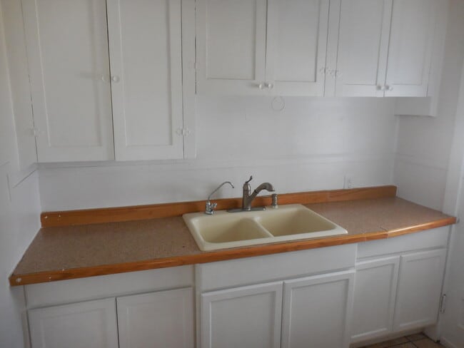 Building Photo - 3417 Leavell Ave