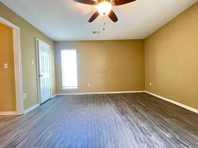 Building Photo - MAGNOLIA SUBDIVISION, COVE LOT!