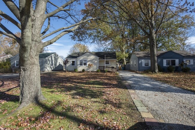 Building Photo - 5859 Porter Rd