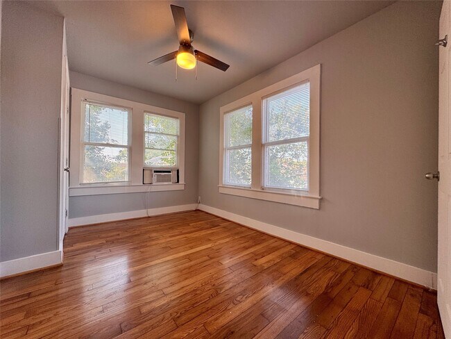 Building Photo - 5224 Leeland St