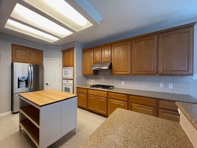 Building Photo - 8519 Babbling Brook Ct