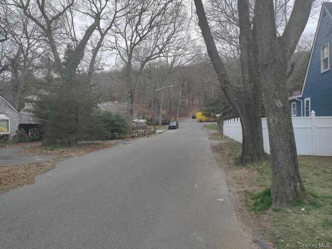 Building Photo - 15 Ketcham Pl