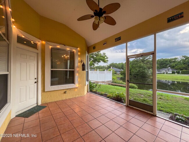 Building Photo - 1704 Tall Tree Dr E